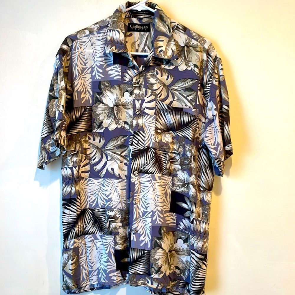 Caribbean Blues Hawaiian Floral Button Down Shirt Men's Size Medium